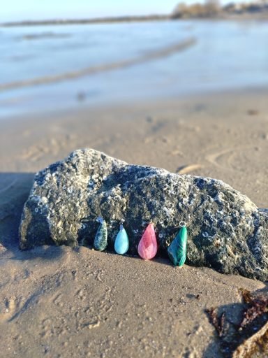 Quartett aus Anhängern